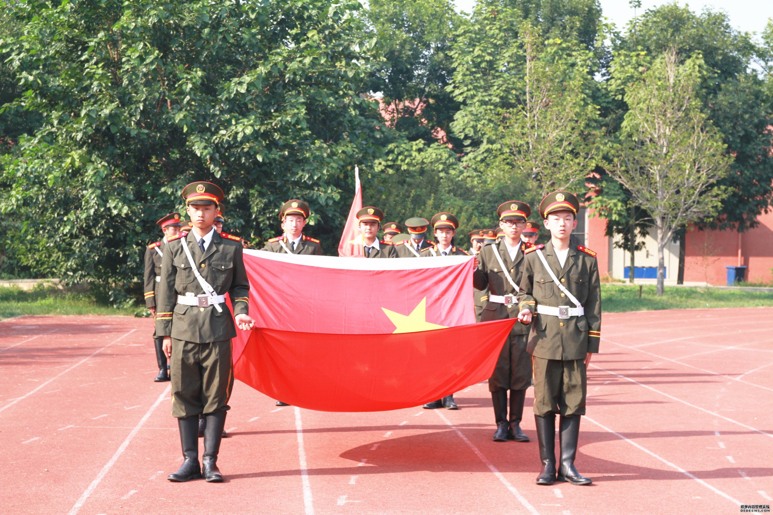 大興龐各莊中學(xué)軍事訓(xùn)練