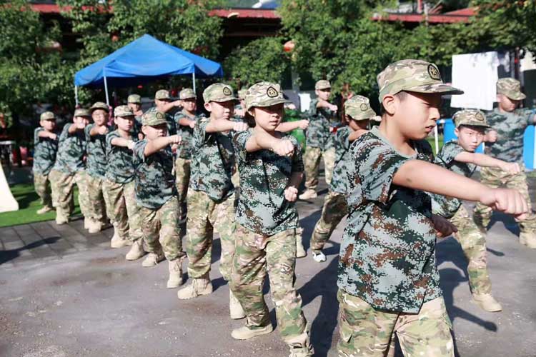 《鷹擊長空》軍事訓練營